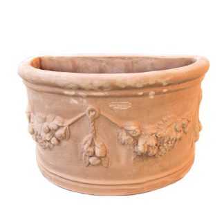 Articolo 45040 vaso parete semicircolare decorato con festone in terracotta